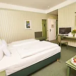 호텔 Seehotel 4*