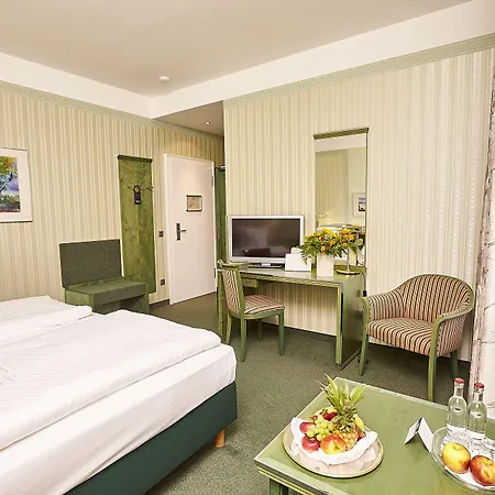 Ξενοδοχείο Seehotel 4*