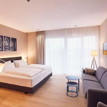 Seehotel 4* Maria Laach