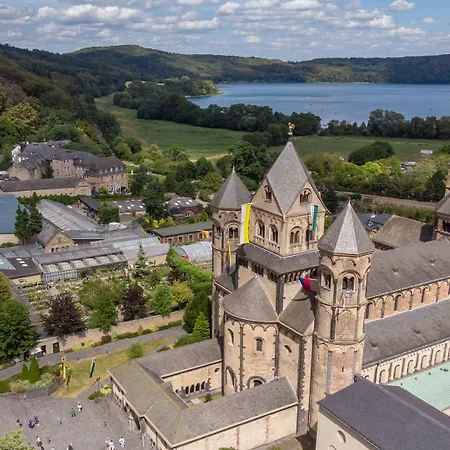 Ξενοδοχείο Seehotel 4*