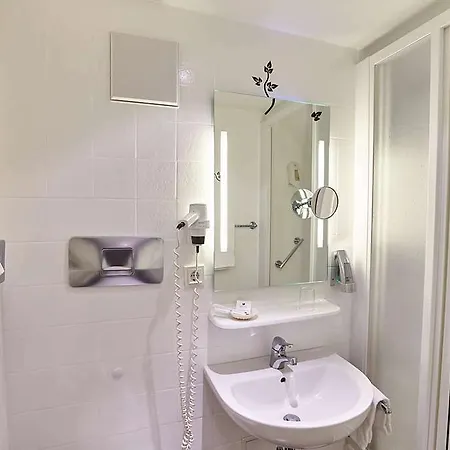 Seehotel Отель Мария-Лах